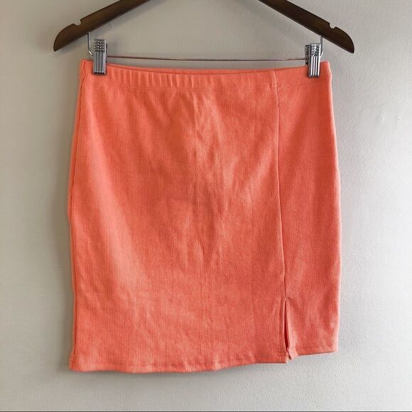 NWT Fashion Nova Alexia Sculpt High Waist Stretchy Fitted Mini Skirt - Picture 1 of 12